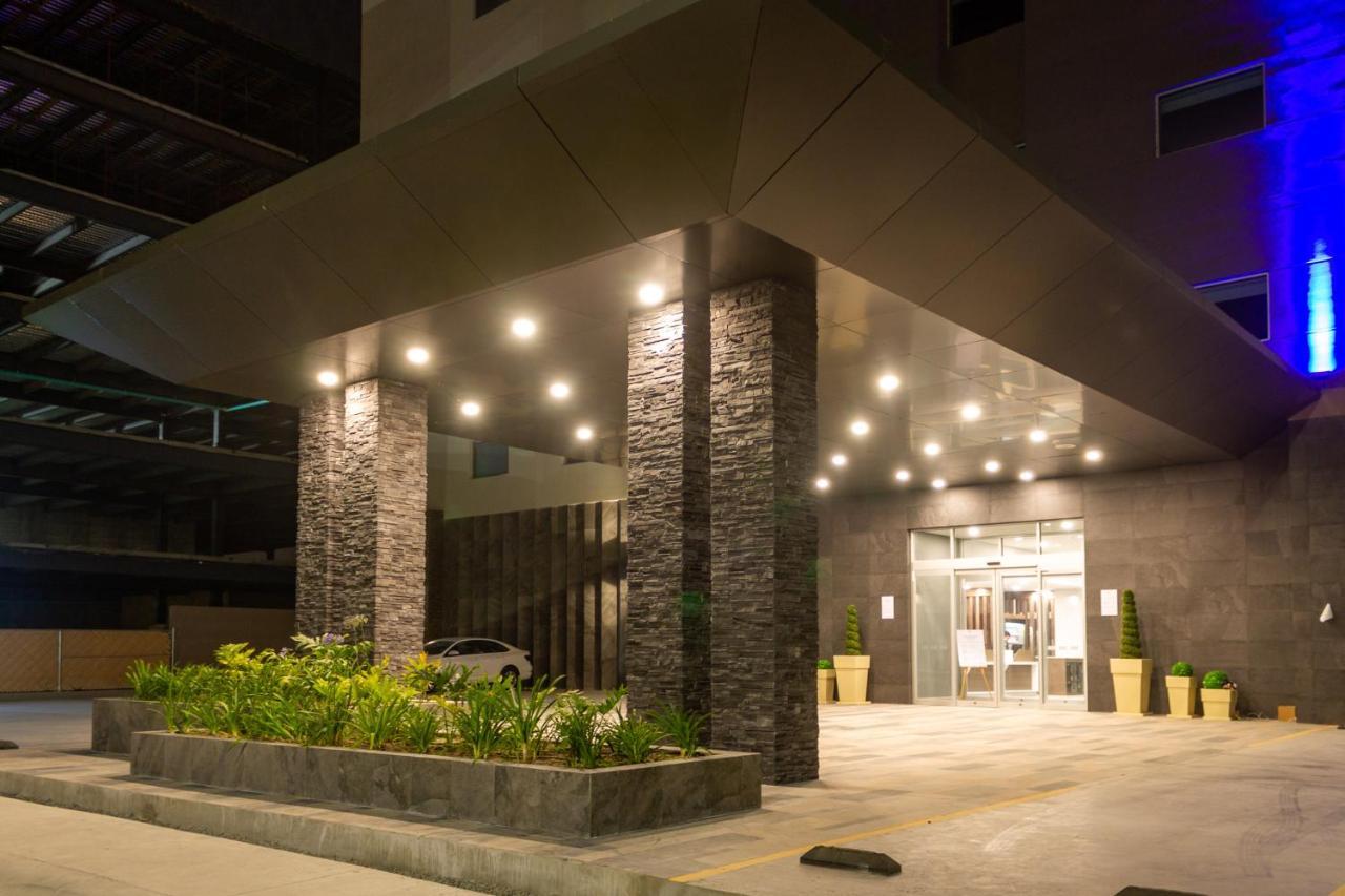 Holiday Inn Express & Suites - Tijuana Otay By Ihg Zewnętrze zdjęcie