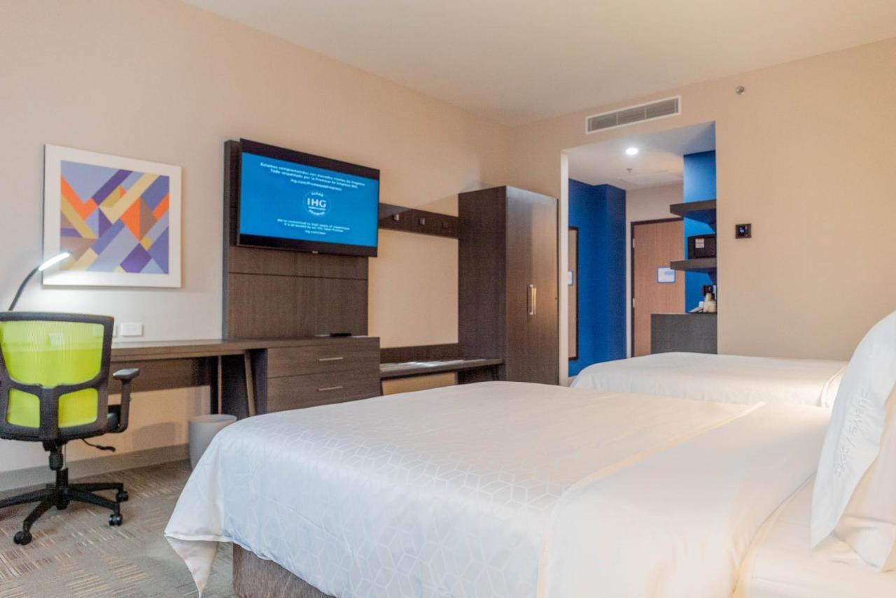 Holiday Inn Express & Suites - Tijuana Otay By Ihg Zewnętrze zdjęcie