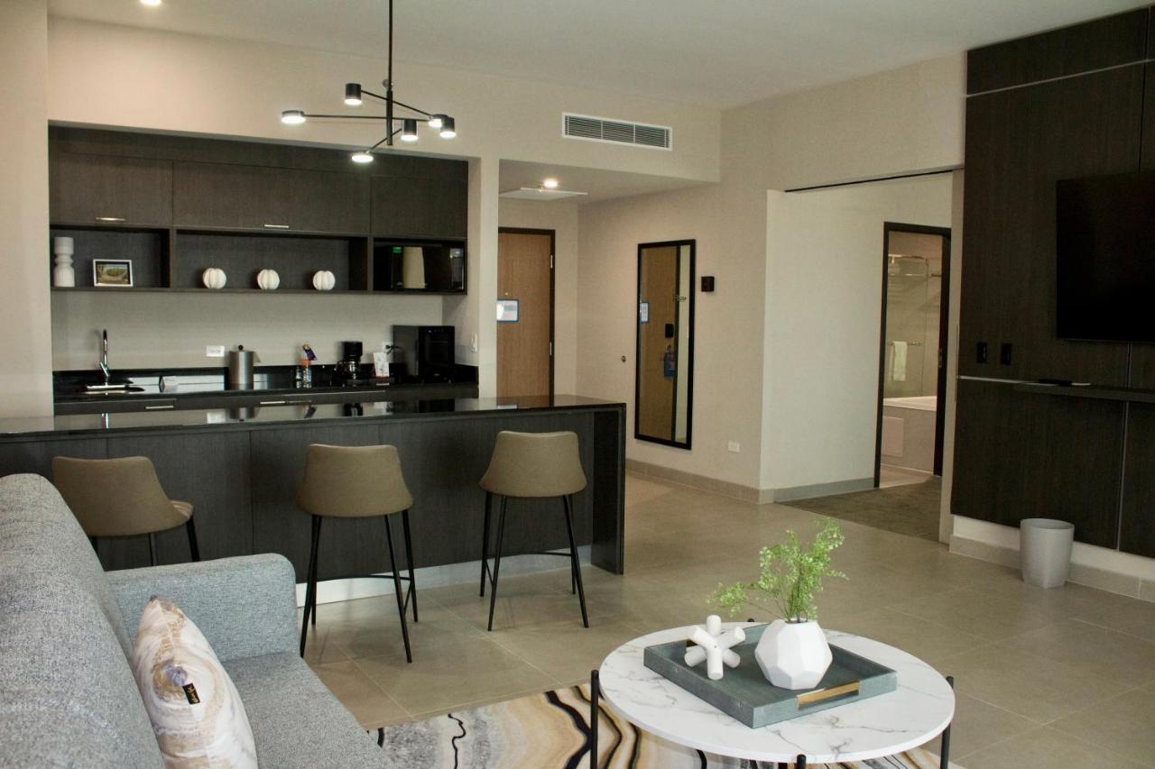 Holiday Inn Express & Suites - Tijuana Otay By Ihg Zewnętrze zdjęcie