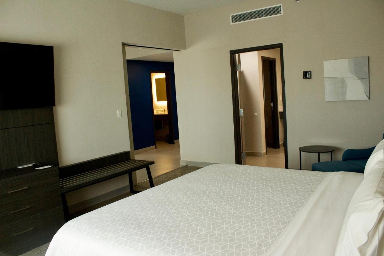 Holiday Inn Express & Suites - Tijuana Otay By Ihg Zewnętrze zdjęcie