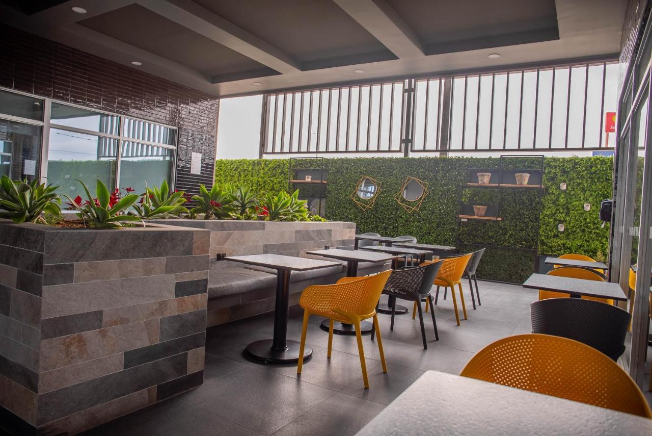 Holiday Inn Express & Suites - Tijuana Otay By Ihg Zewnętrze zdjęcie