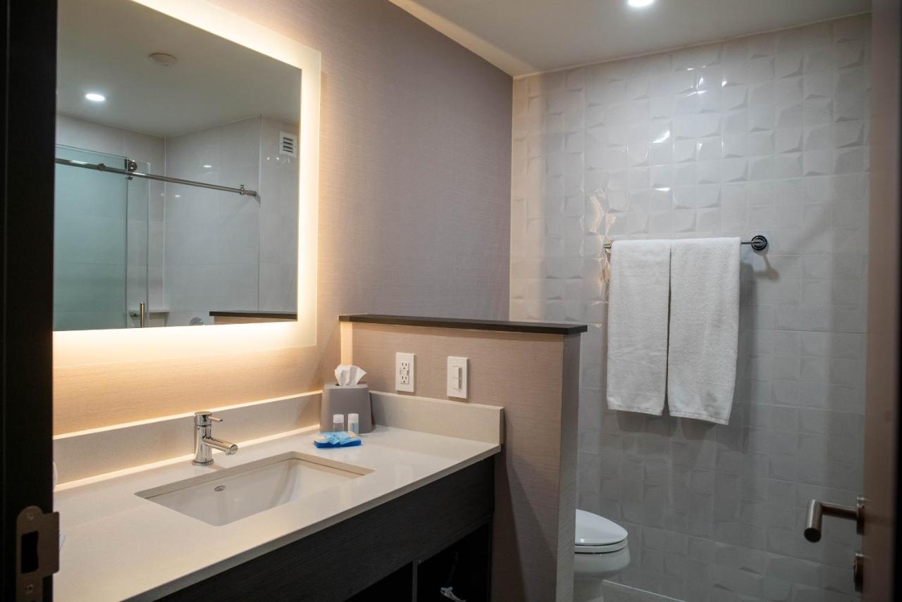 Holiday Inn Express & Suites - Tijuana Otay By Ihg Zewnętrze zdjęcie